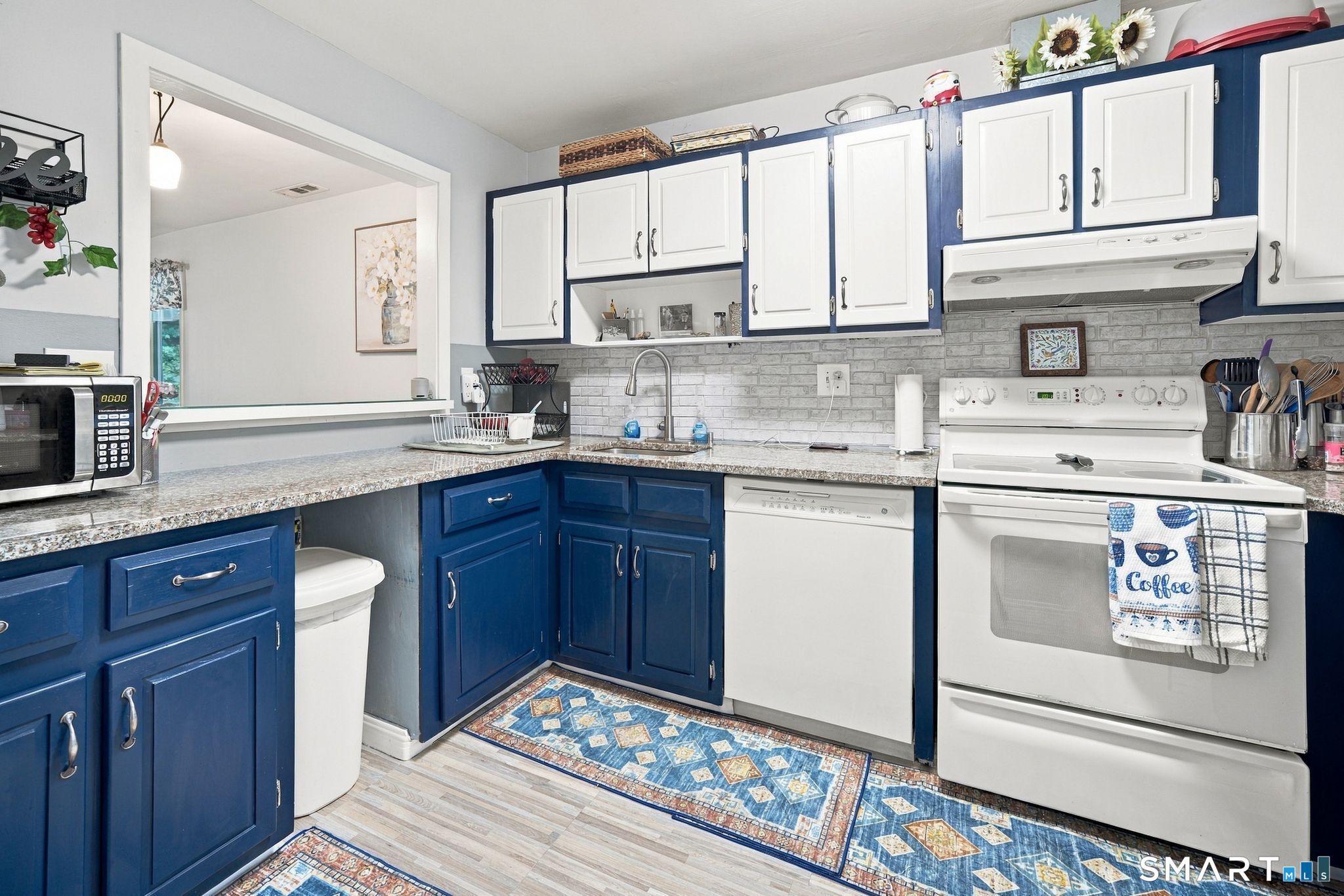 16 Rockmeadow Road, Unit I Norwalk, CT 06850 - Photo 4 of 22 Gallery Image 4