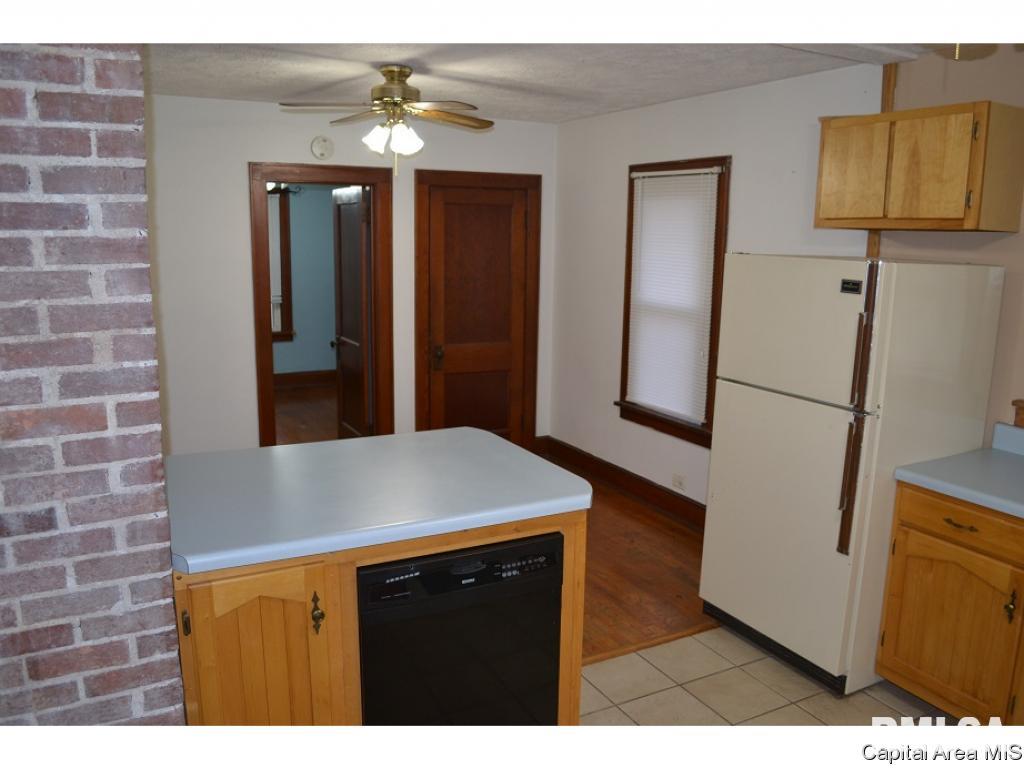 2189 Strawn Crossing Road Jacksonville, IL 62650 - Photo 13 of 24