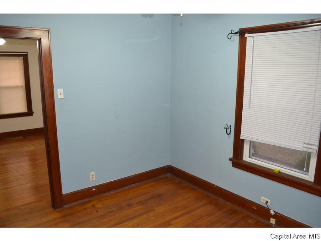 2189 Strawn Crossing Road Jacksonville, IL 62650 - Photo 16 of 24