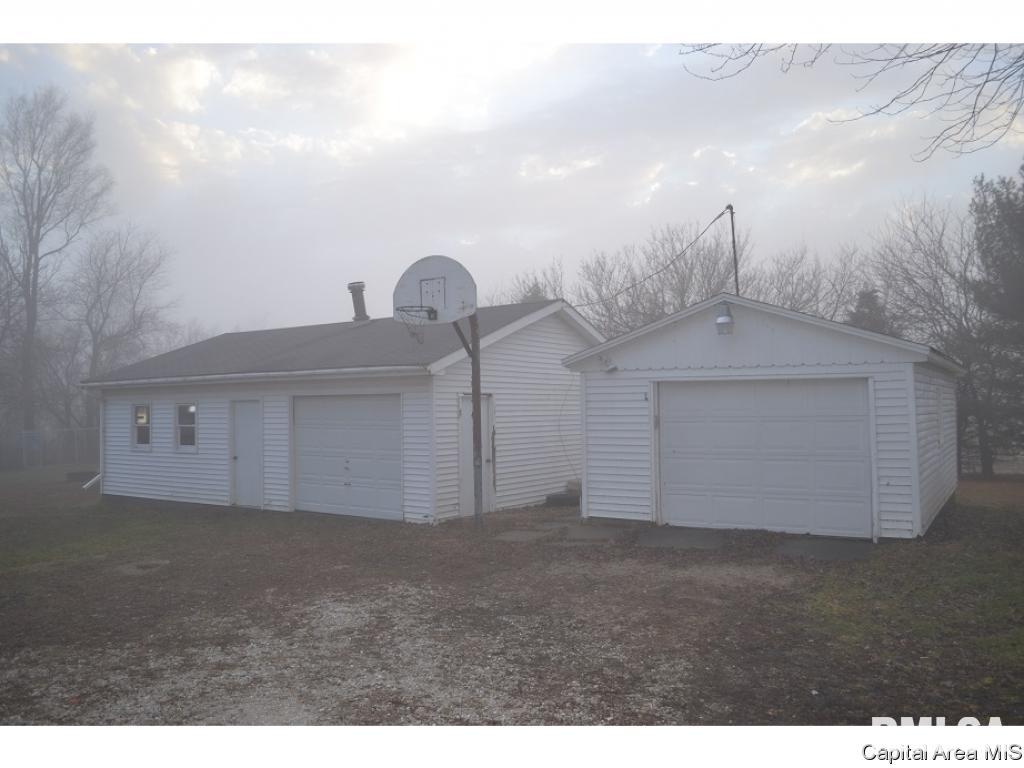 2189 Strawn Crossing Road Jacksonville, IL 62650 - Photo 21 of 24