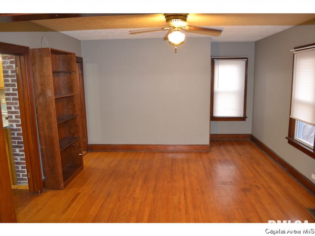 2189 Strawn Crossing Road Jacksonville, IL 62650 - Photo 8 of 24