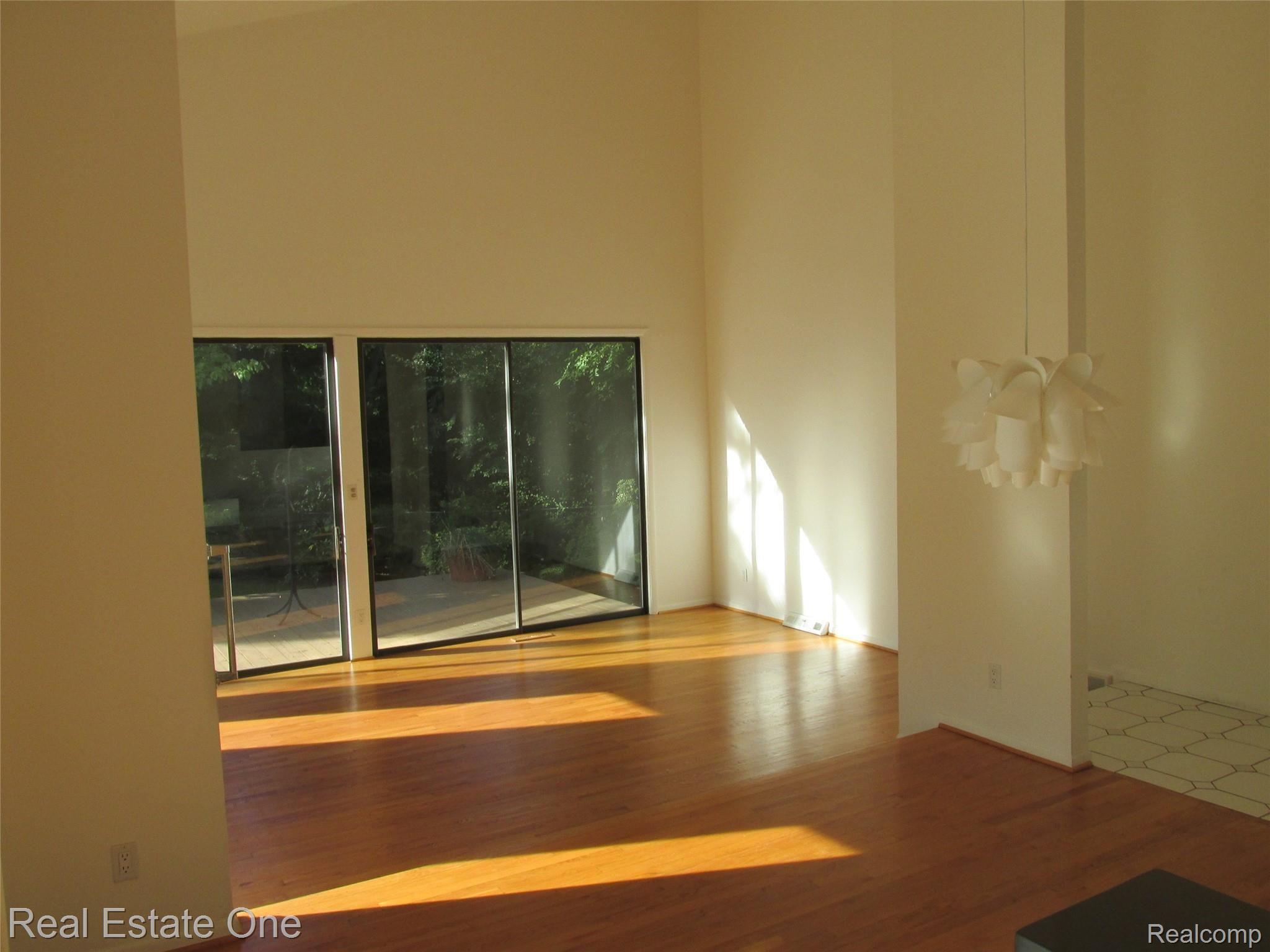 4390 Derry Road Bloomfield Hills, MI 48302 - Photo 6 of 81 IMG_1635.JPG