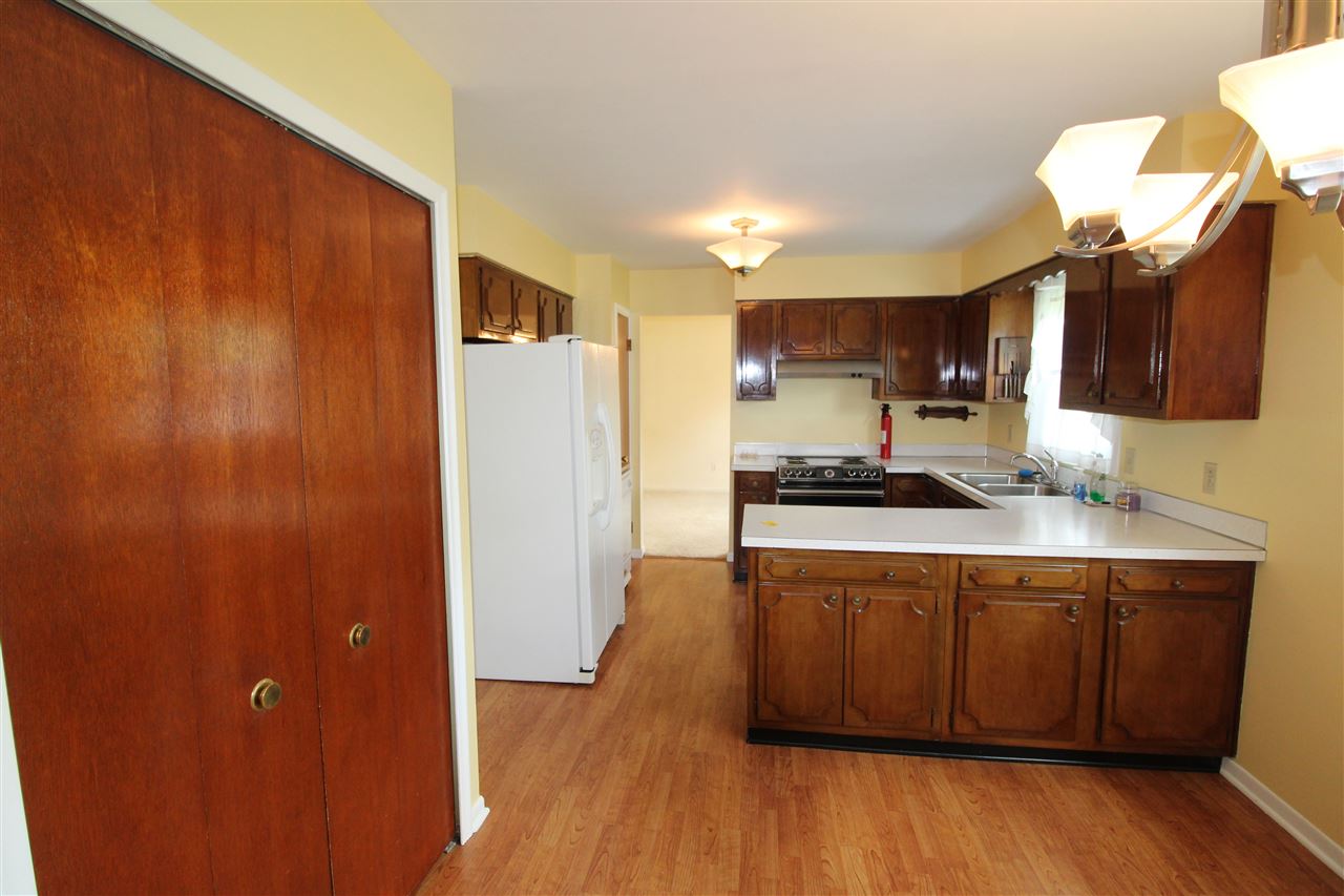 6496 Calkins Road Flint, MI 48532 - Photo 10 of 21