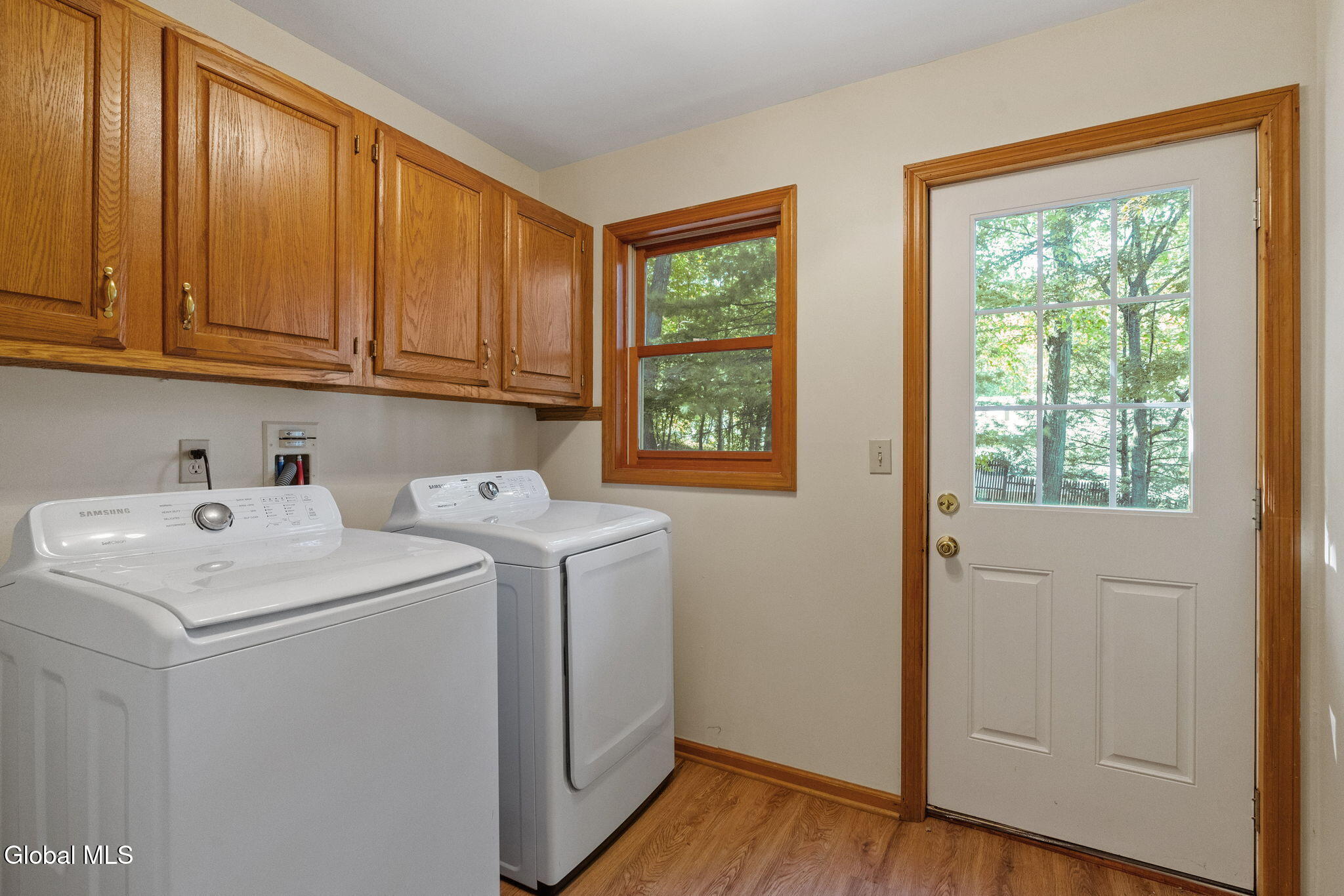43 Oak Tree Lane Colonie, NY 12309 - Photo 23 of 40 19-web-or-mls-43-oak-tree-ln
