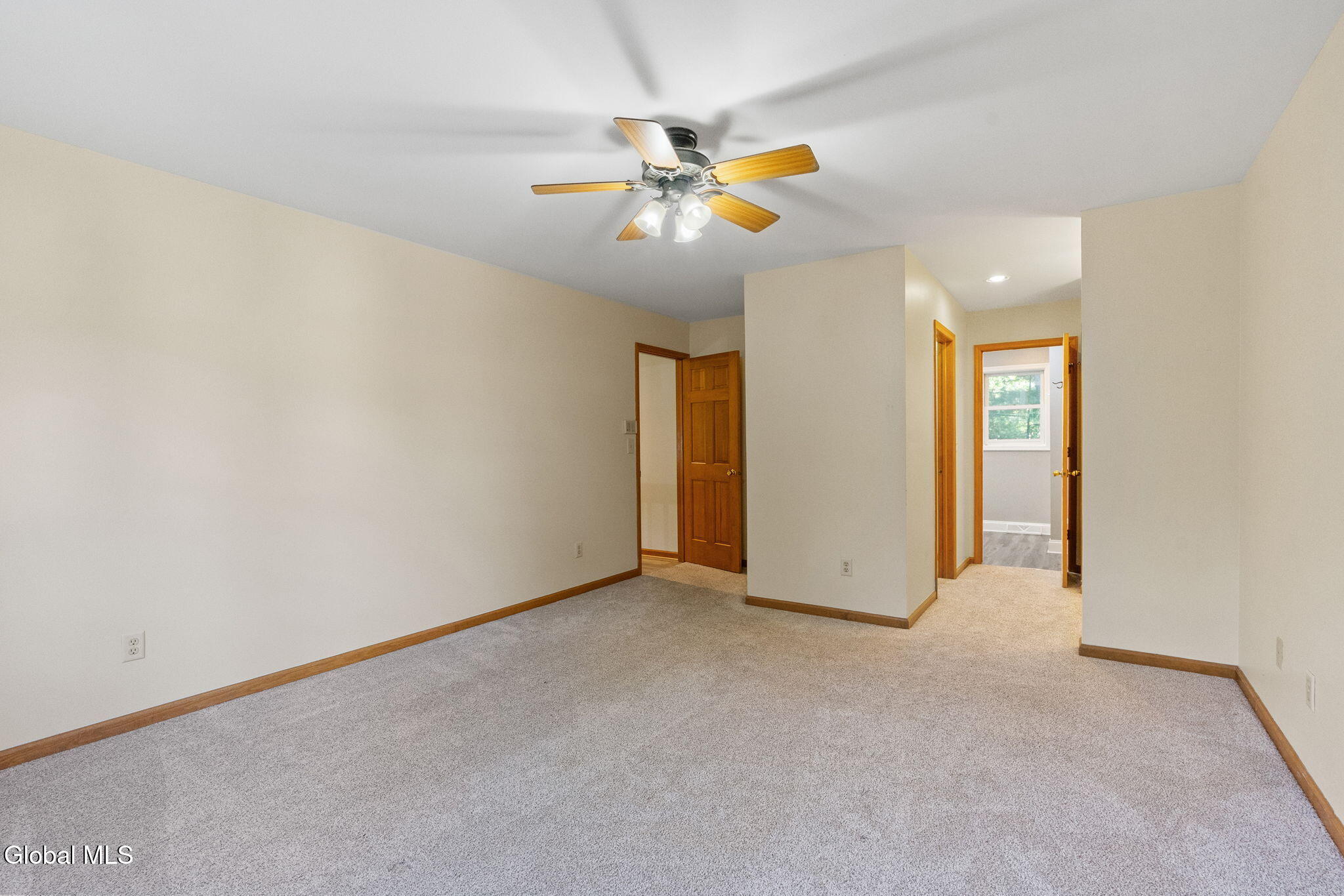 43 Oak Tree Lane Colonie, NY 12309 - Photo 27 of 40 43-web-or-mls-43-oak-tree-ln