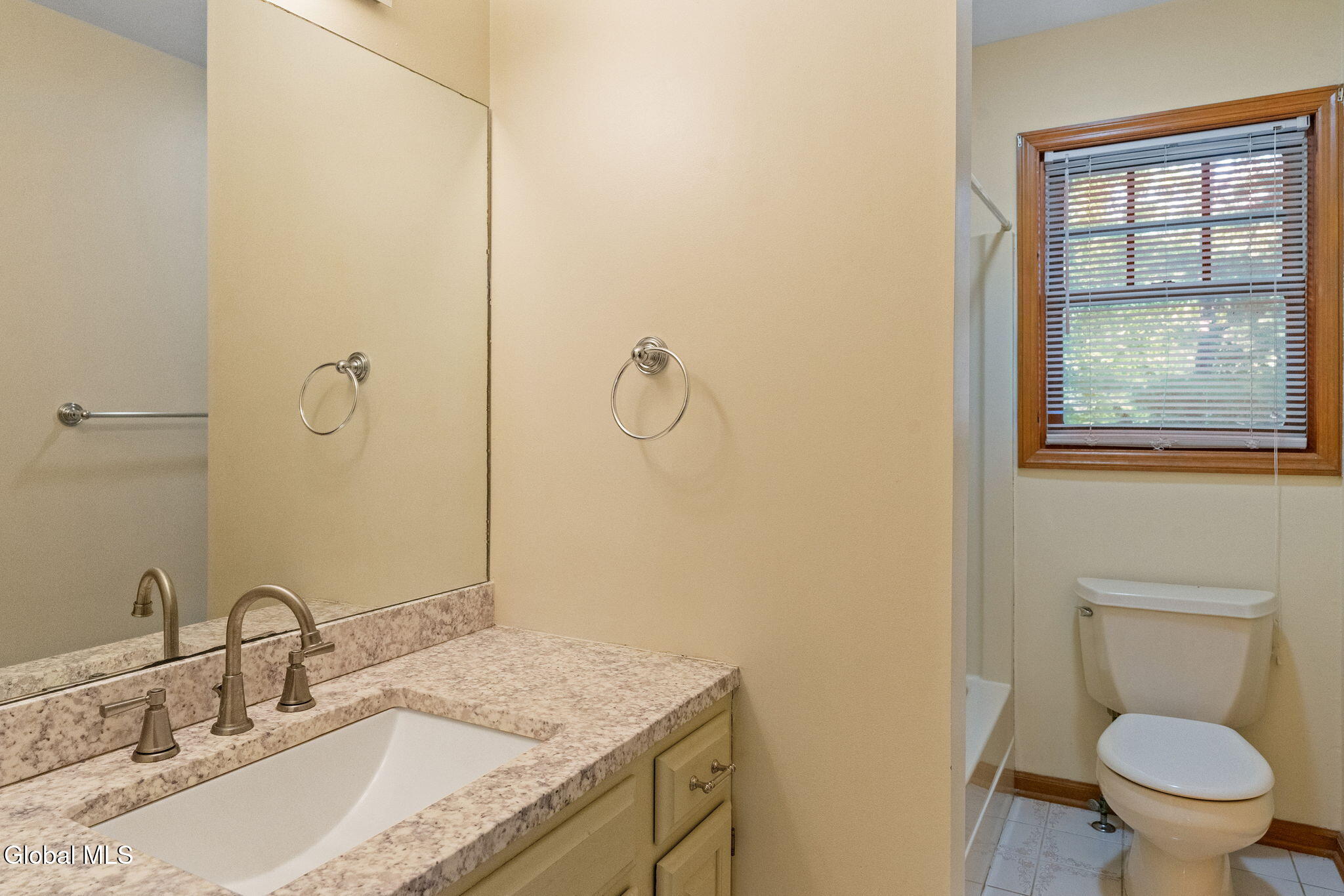 43 Oak Tree Lane Colonie, NY 12309 - Photo 34 of 40 31-web-or-mls-43-oak-tree-ln