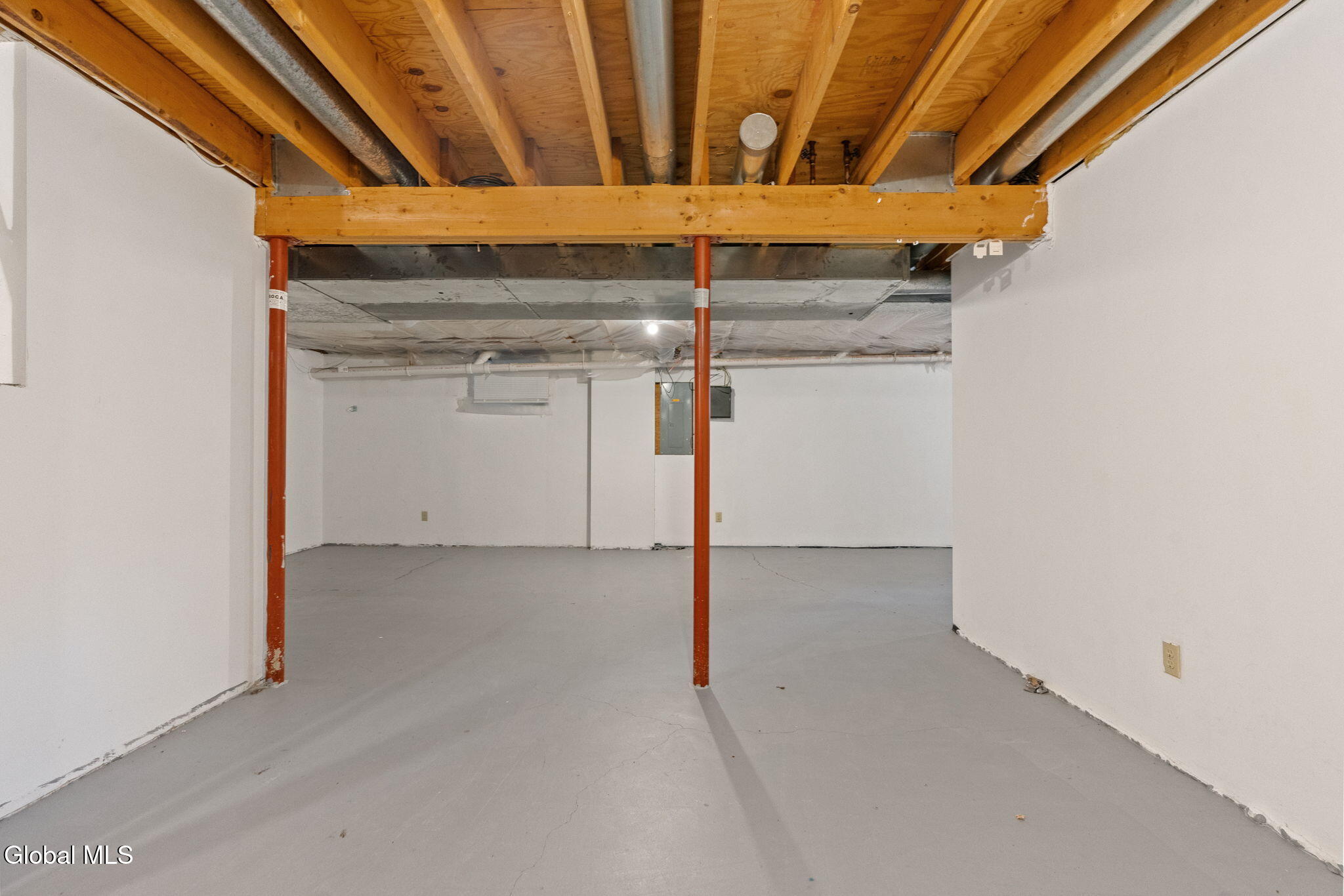 43 Oak Tree Lane Colonie, NY 12309 - Photo 35 of 40 25-web-or-mls-43-oak-tree-ln