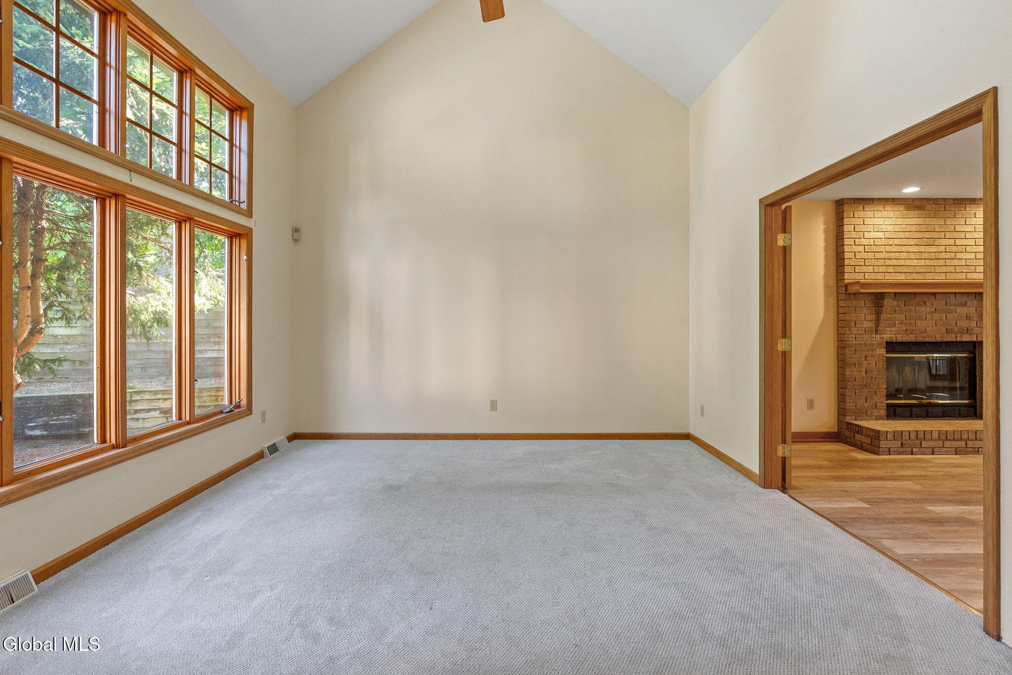 43 Oak Tree Lane Colonie, NY 12309 - Photo 8 of 40 7-web-or-mls-43-oak-tree-ln