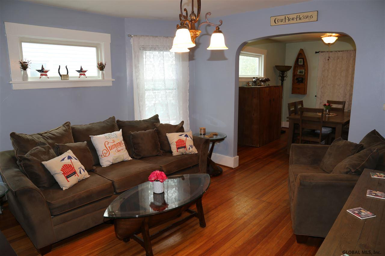217 Clayton Road Schenectady, NY 12304 - Photo 15 of 49 Photo 15