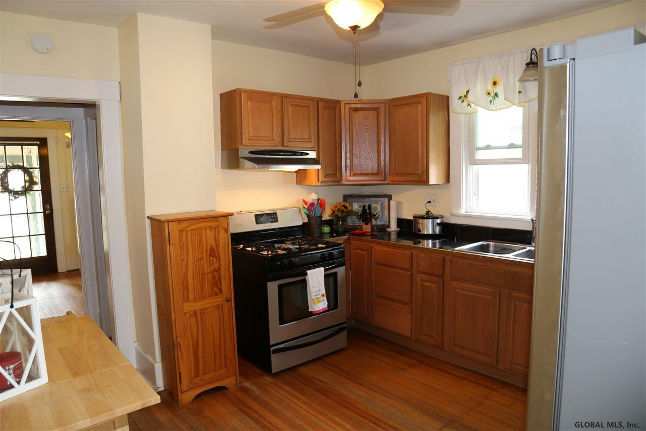 217 Clayton Road Schenectady, NY 12304 - Photo 19 of 49 Photo 19