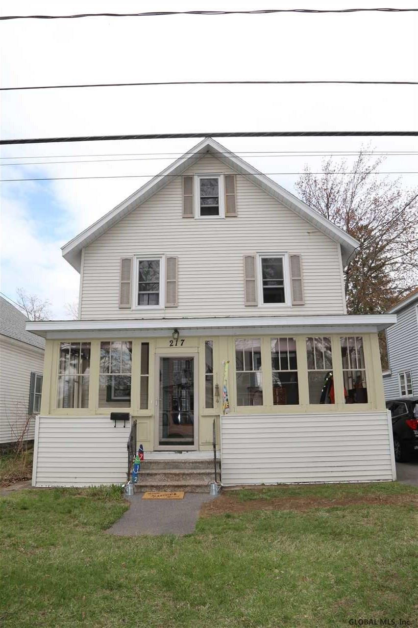 217 Clayton Road Schenectady, NY 12304 - Photo 2 of 49 Photo 2
