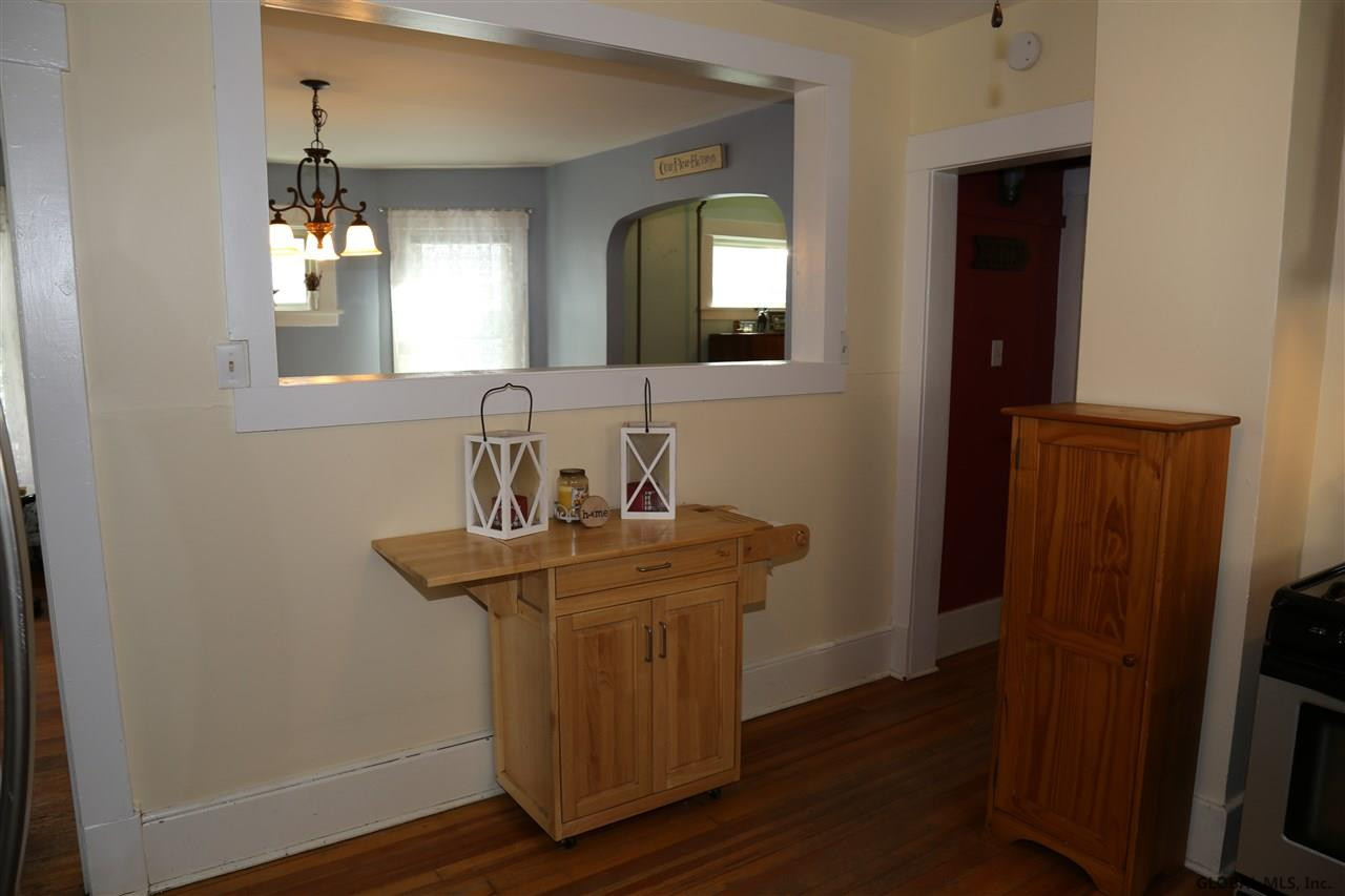 217 Clayton Road Schenectady, NY 12304 - Photo 23 of 49 Photo 23