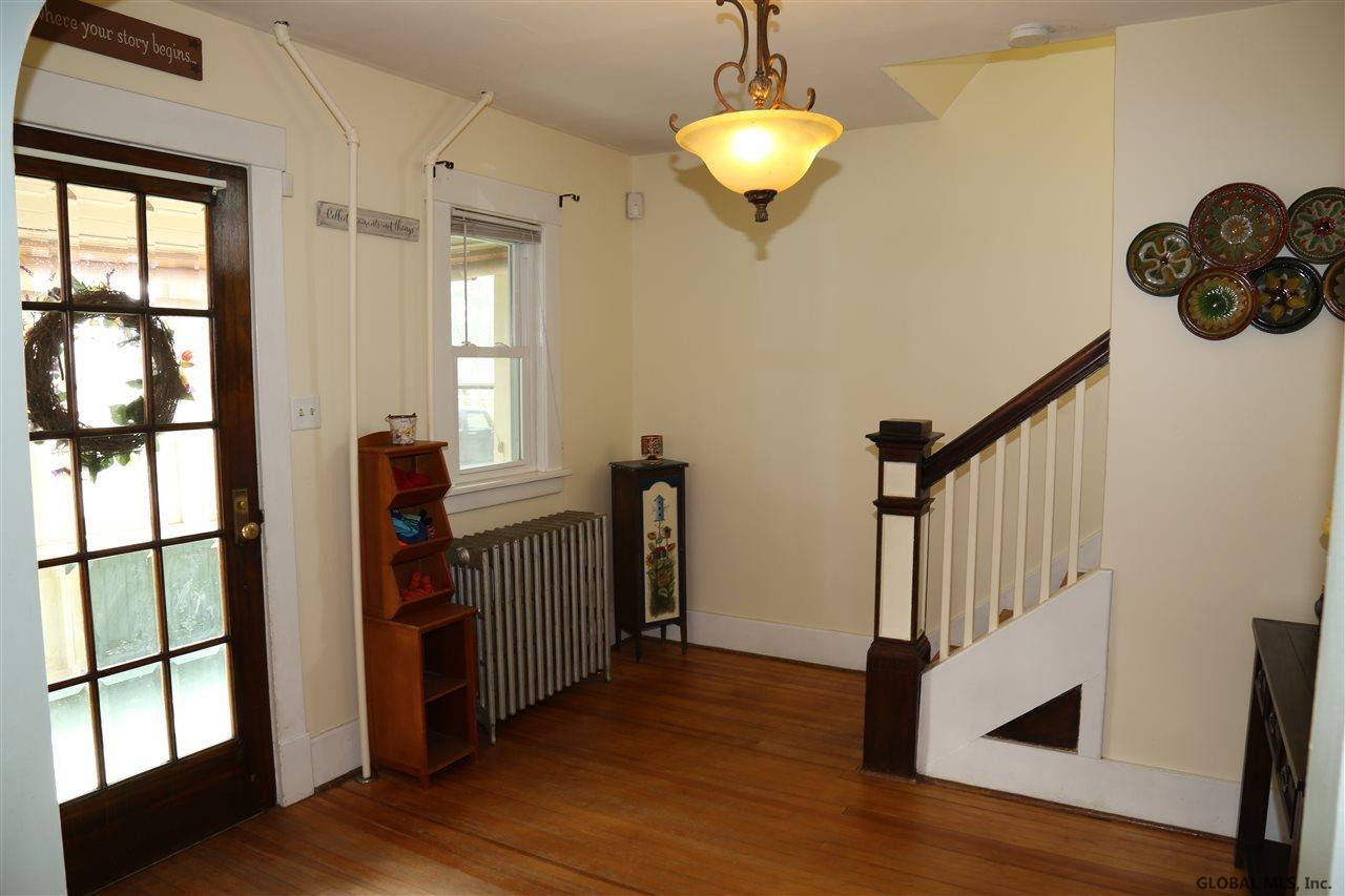 217 Clayton Road Schenectady, NY 12304 - Photo 8 of 49 Photo 8