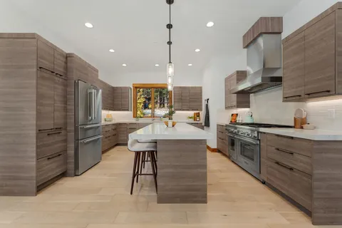 $2,925,000 | 11791 Ghirard Road, Truckee, CA 96161