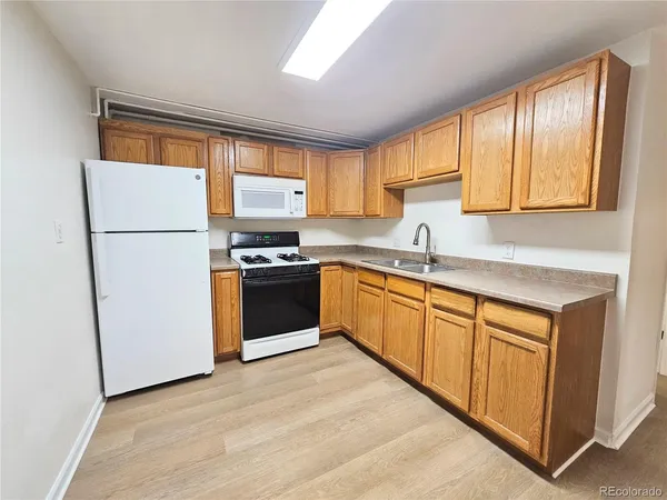 $474,990 | 10495 East 22nd Avenue, Aurora, CO 80010