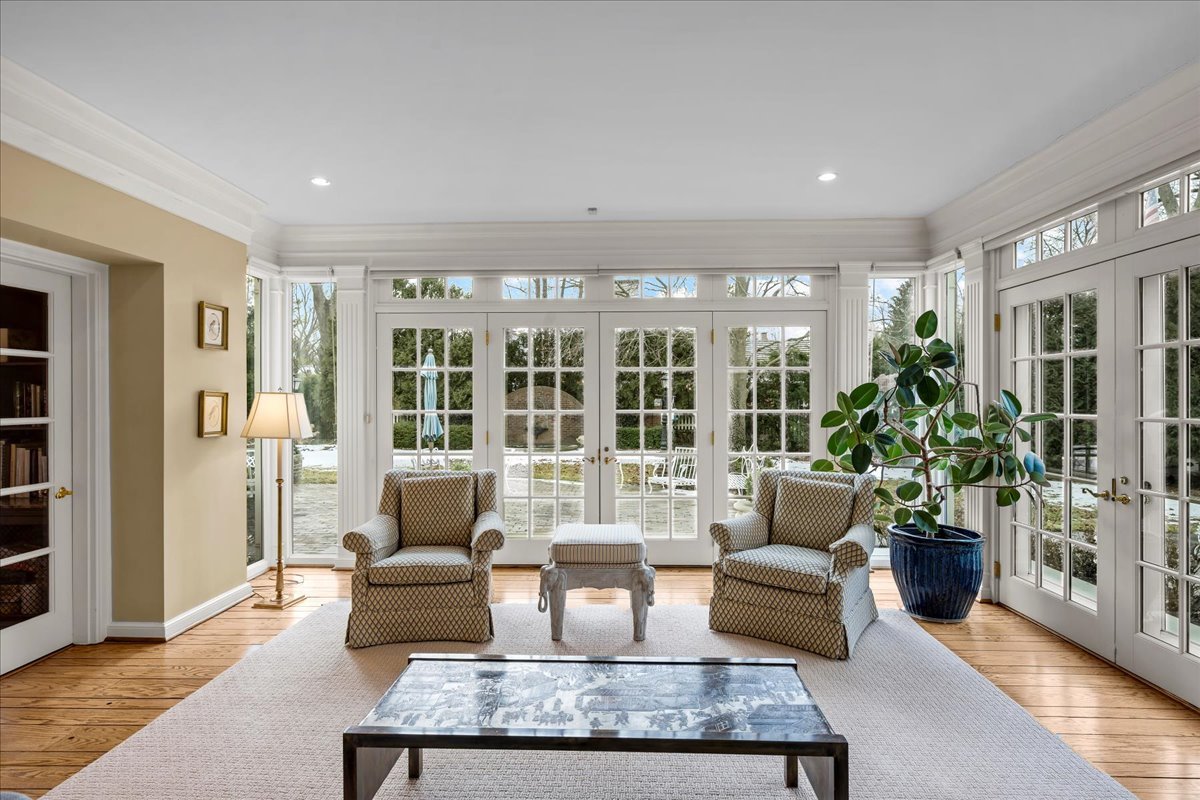 675 East Woodland Road Lake Forest, IL 60045 - Photo 11 of 46