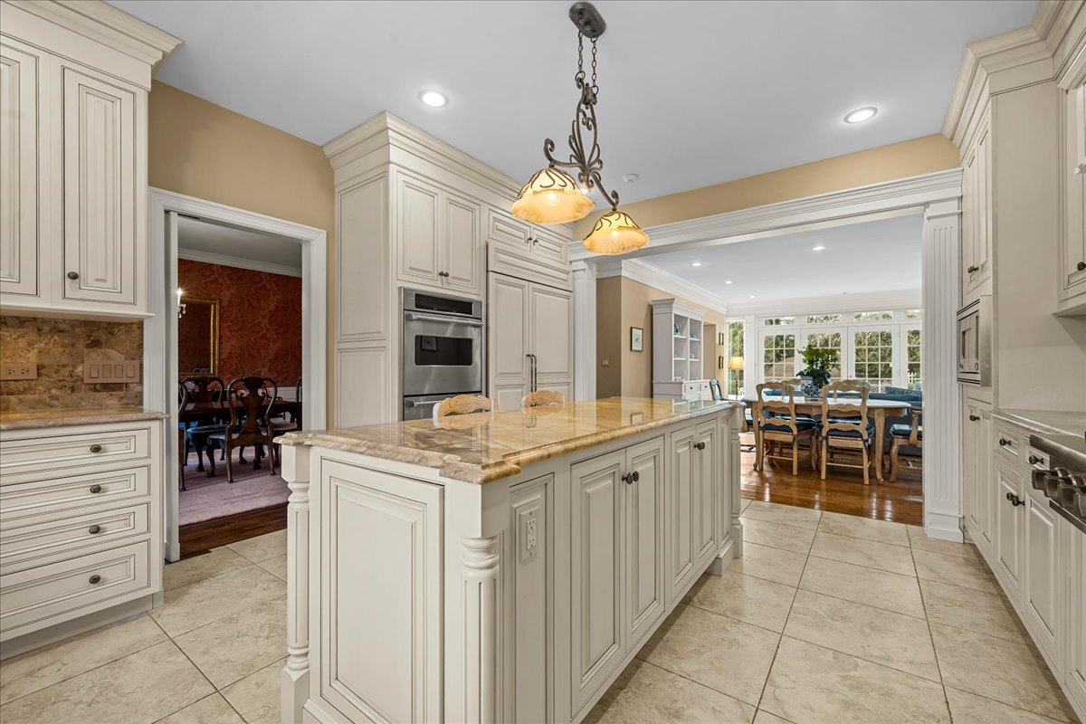 675 East Woodland Road Lake Forest, IL 60045 - Photo 16 of 46