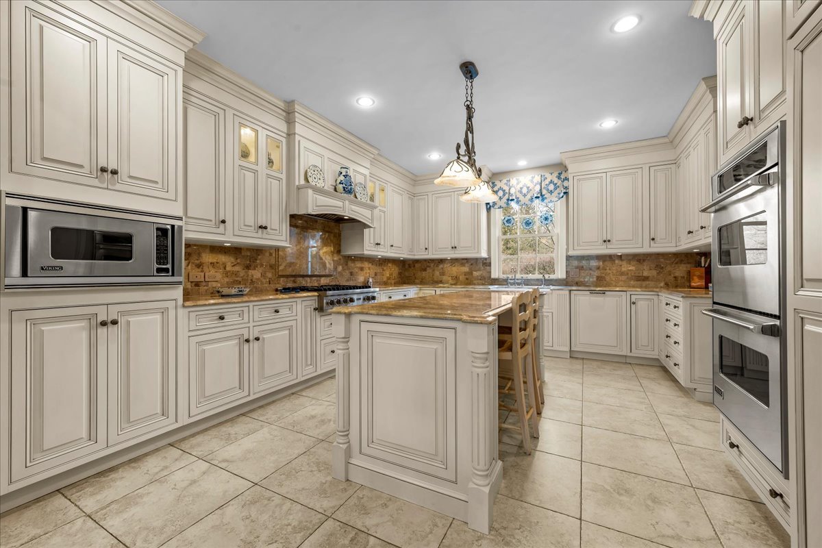 675 East Woodland Road Lake Forest, IL 60045 - Photo 17 of 46