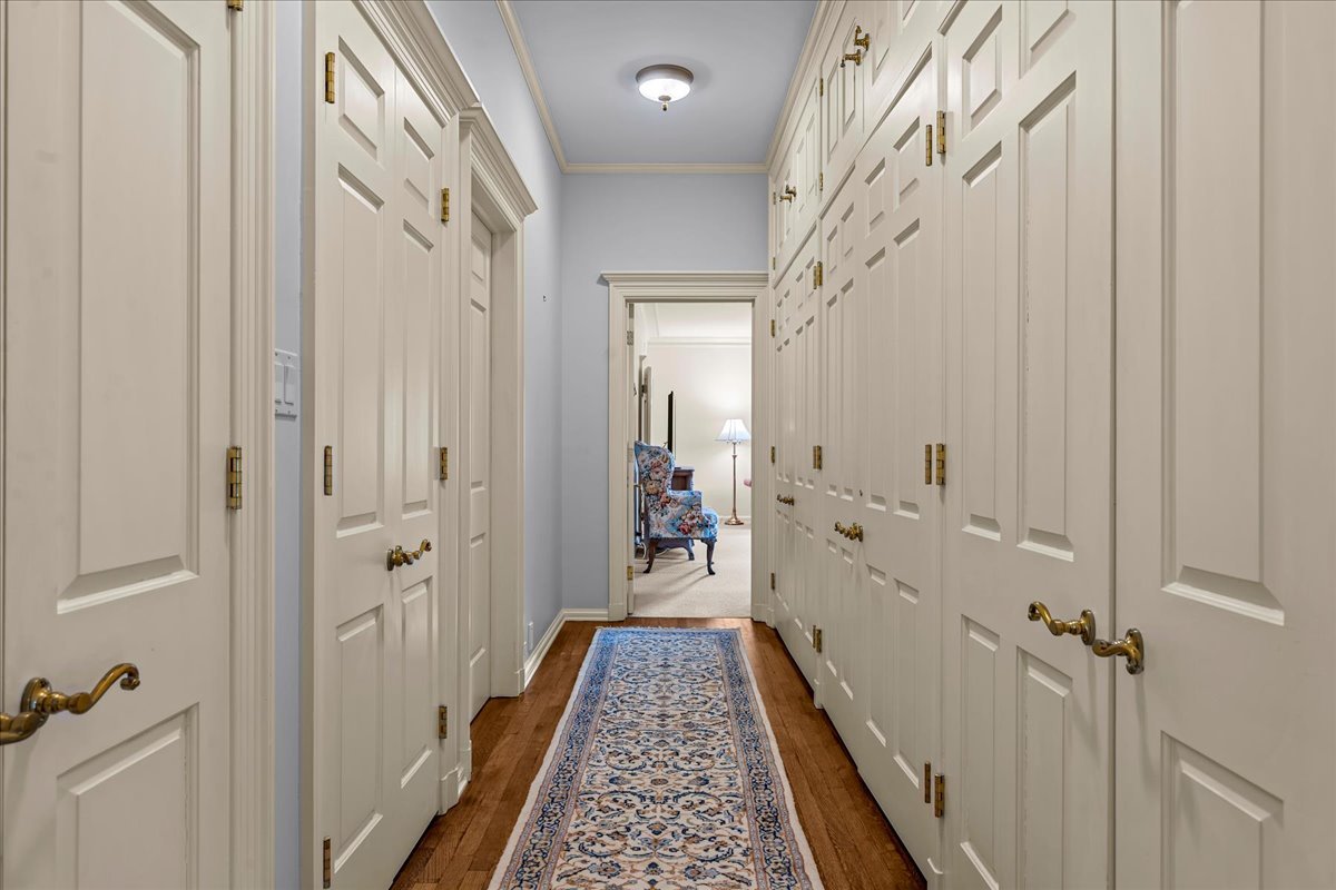 675 East Woodland Road Lake Forest, IL 60045 - Photo 21 of 46