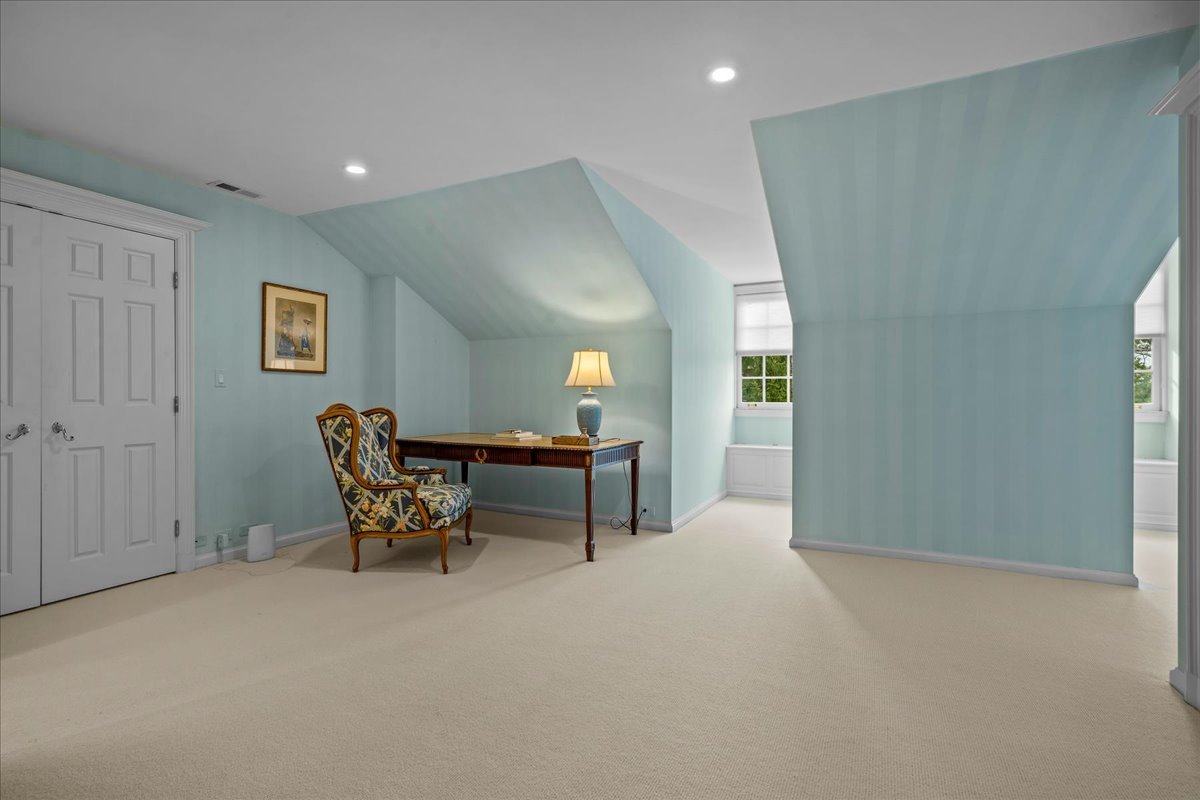 675 East Woodland Road Lake Forest, IL 60045 - Photo 31 of 46