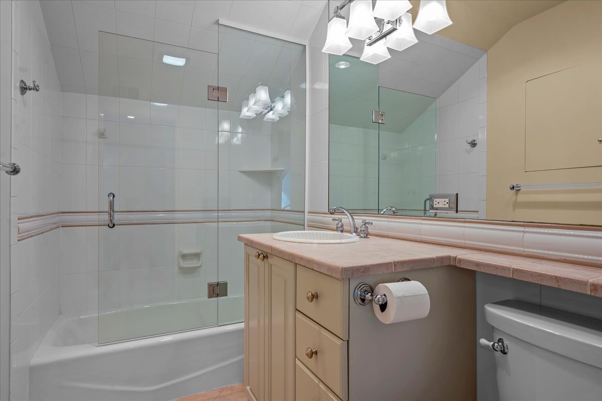 675 East Woodland Road Lake Forest, IL 60045 - Photo 32 of 46