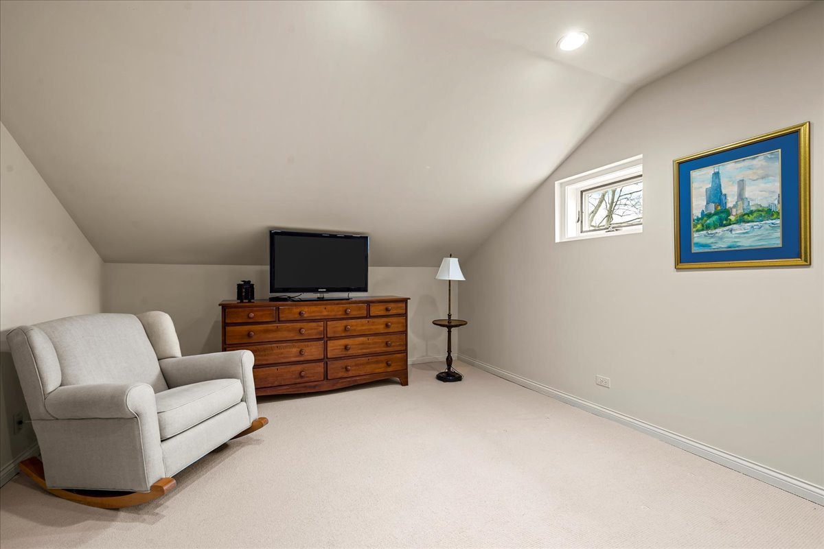 675 East Woodland Road Lake Forest, IL 60045 - Photo 35 of 46