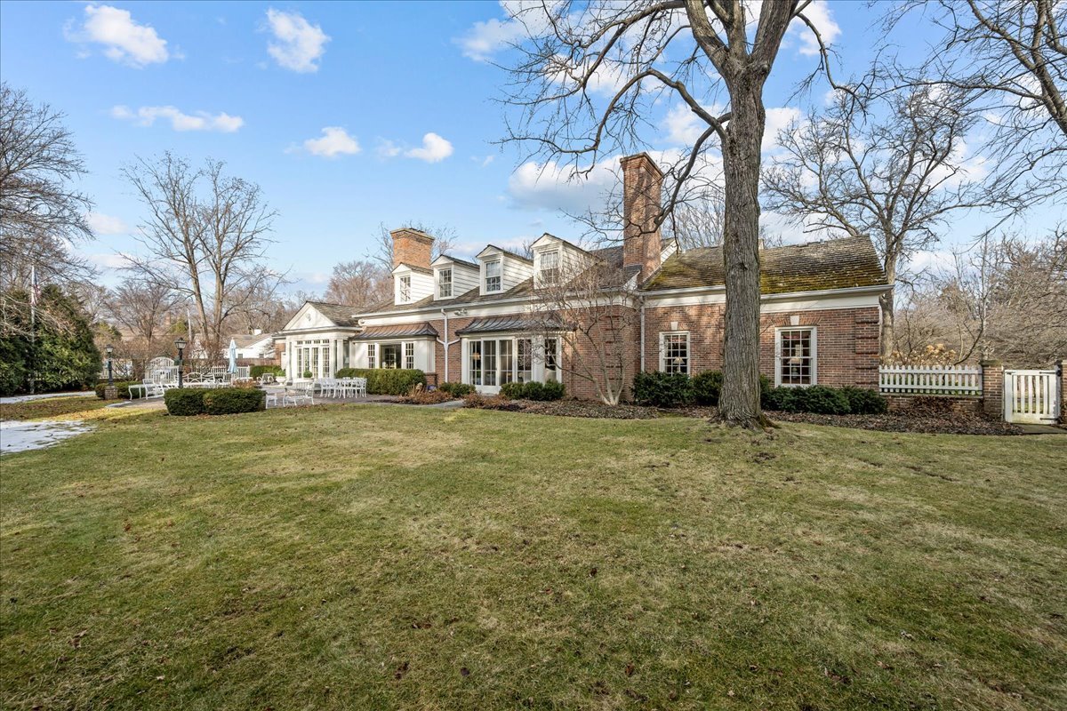 675 East Woodland Road Lake Forest, IL 60045 - Photo 38 of 46