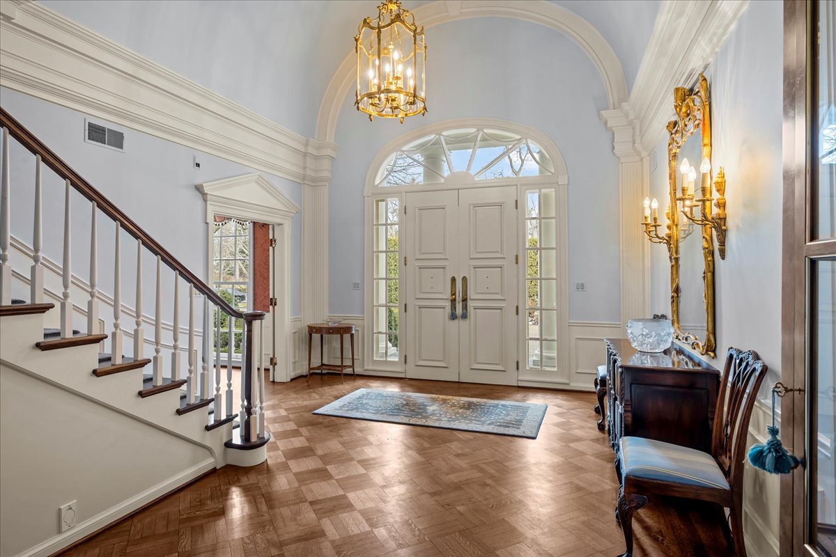 675 East Woodland Road Lake Forest, IL 60045 - Photo 4 of 46