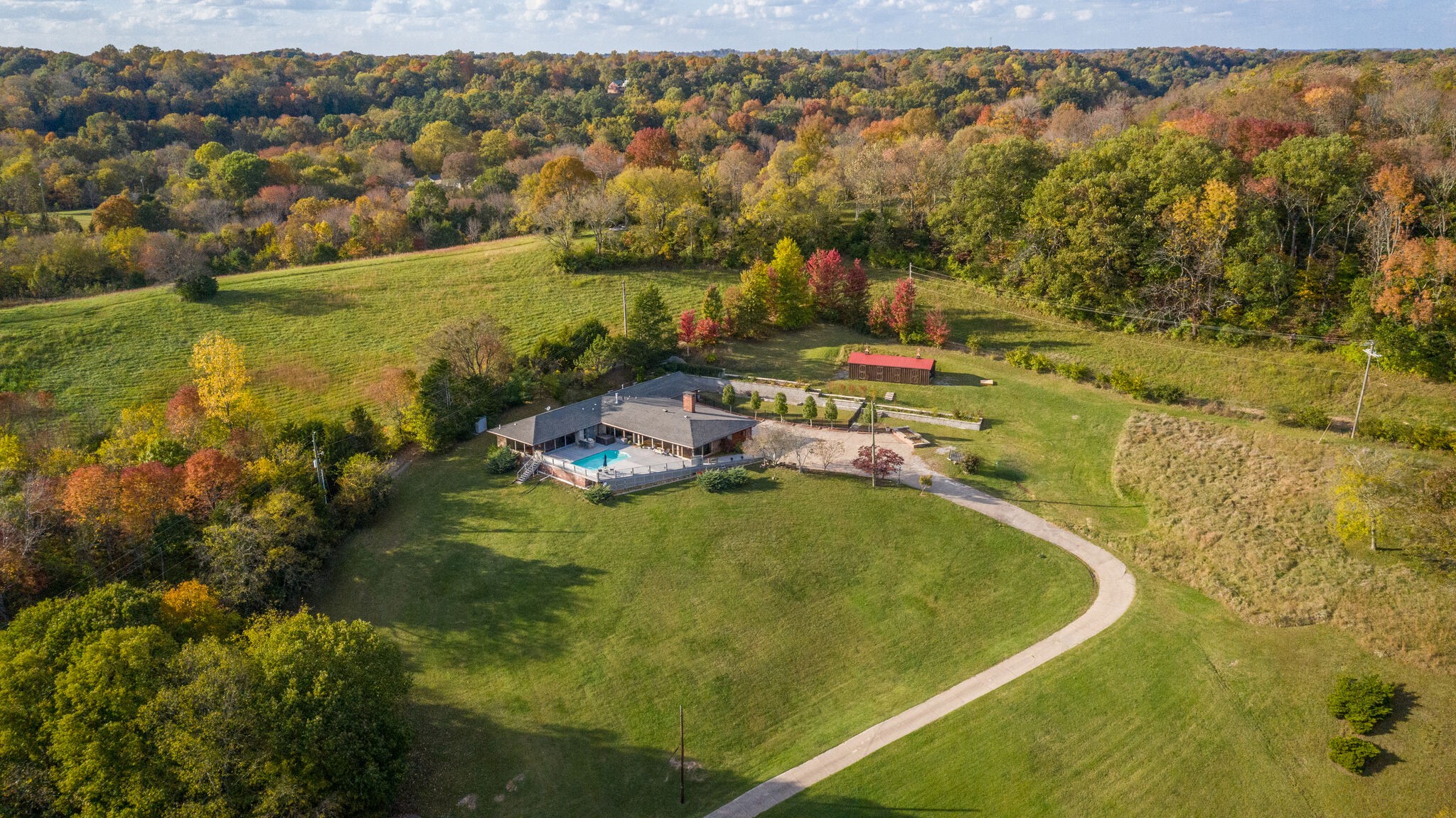 1338 Campbell Road Goodlettsville, TN 37072 - Photo 2 of 48 a view of a lake with a houses