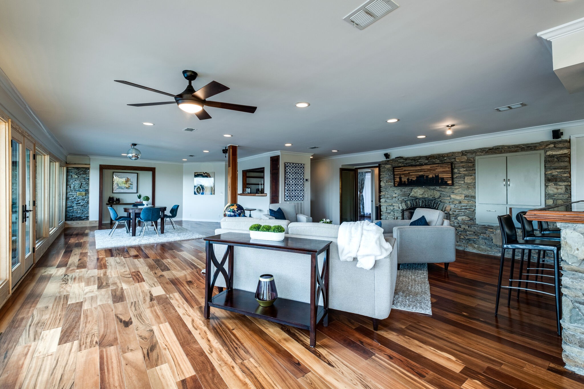 1338 Campbell Road Goodlettsville, TN 37072 - Photo 13 of 48 a living room with kitchen view and a couch