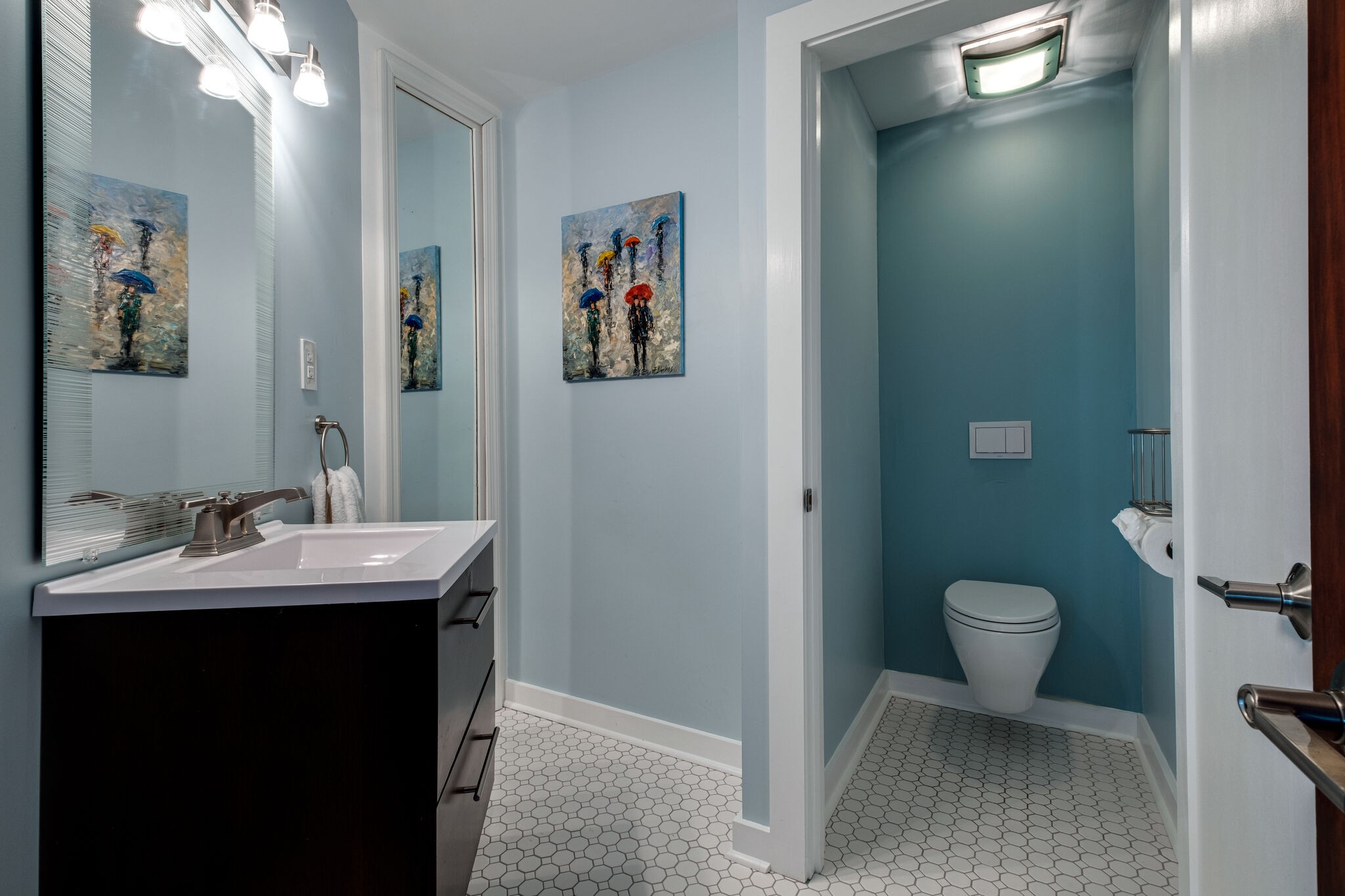 1338 Campbell Road Goodlettsville, TN 37072 - Photo 20 of 48 a bathroom with a toilet sink and mirror