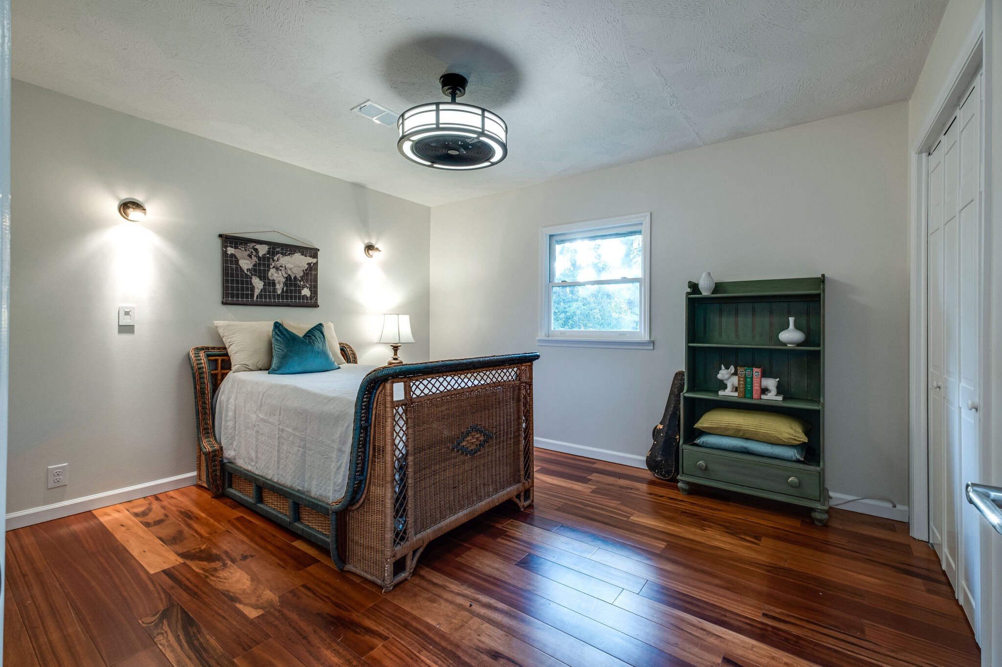 1338 Campbell Road Goodlettsville, TN 37072 - Photo 28 of 48 a bedroom with bed and window