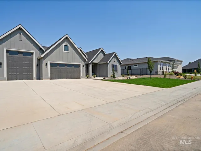 $789,900 | 7126 East Osprey Estates Drive, Nampa, ID 83686