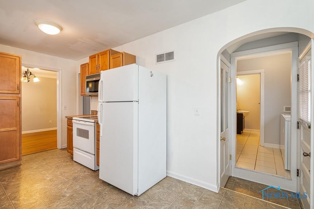 3723 Garrison Road Toledo, OH 43613 - Photo 18 of 43 Gallery Image 18