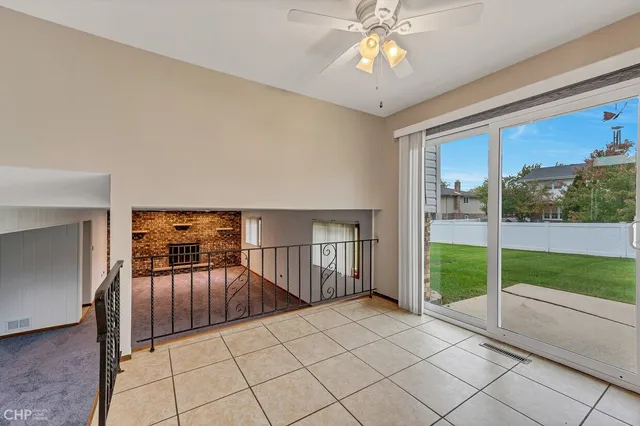 a view of a livingroom with furniture