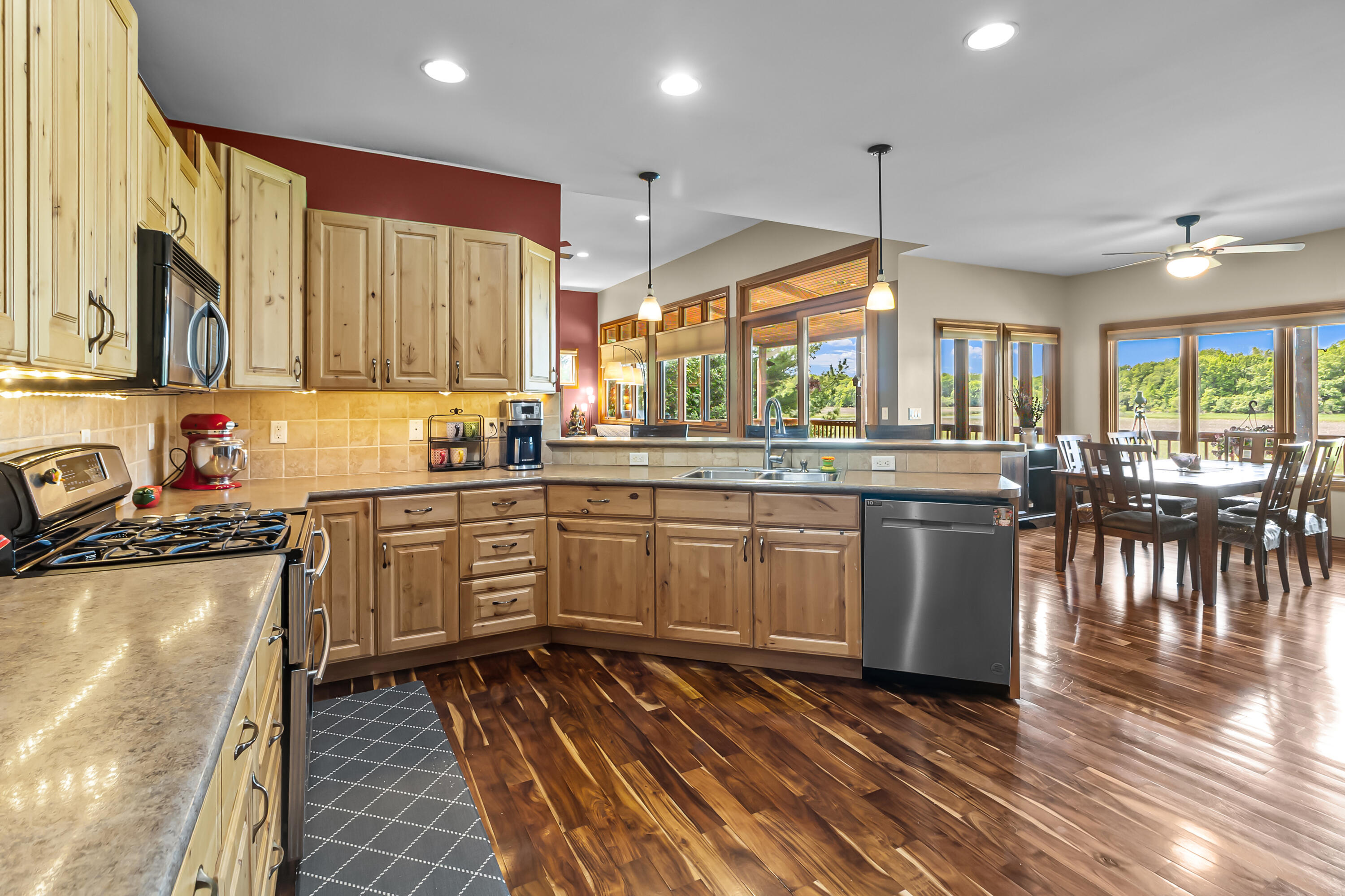 W5574 Briarwood Road La Grange, WI 53121 - Photo 6 of 45 Kitchen