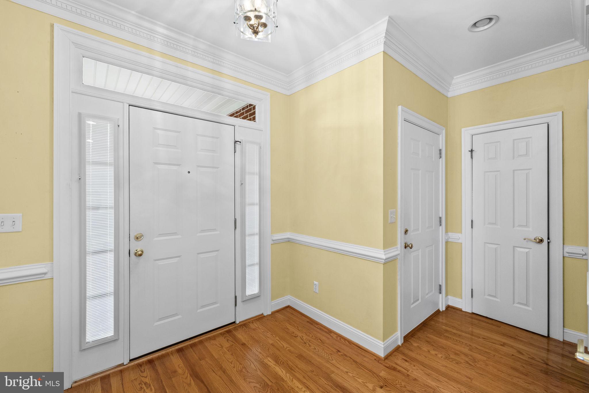 621 Country Club Road Culpeper, VA 22701 - Photo 11 of 45 Welcoming entryway with bright hues.