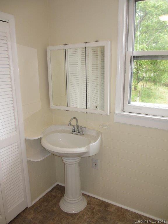 41 Bailey Road Candler, NC 28715 - Photo 12 of 24 Gallery Image 12