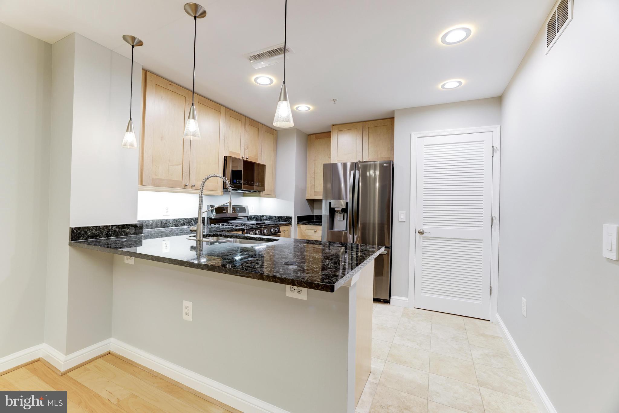 11990 Market Street, Unit 808 Reston, VA 20190 - Photo 14 of 33