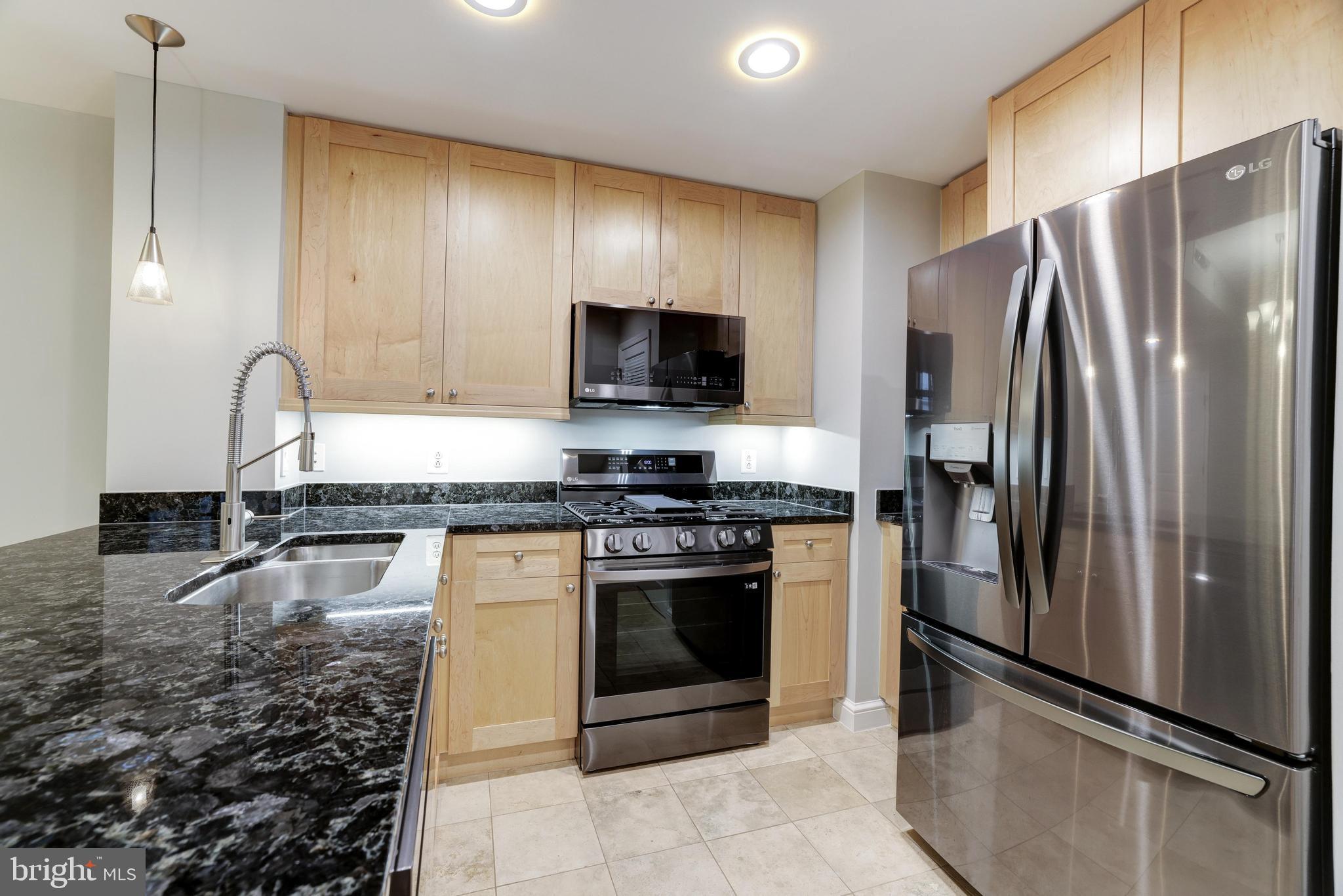 11990 Market Street, Unit 808 Reston, VA 20190 - Photo 15 of 33