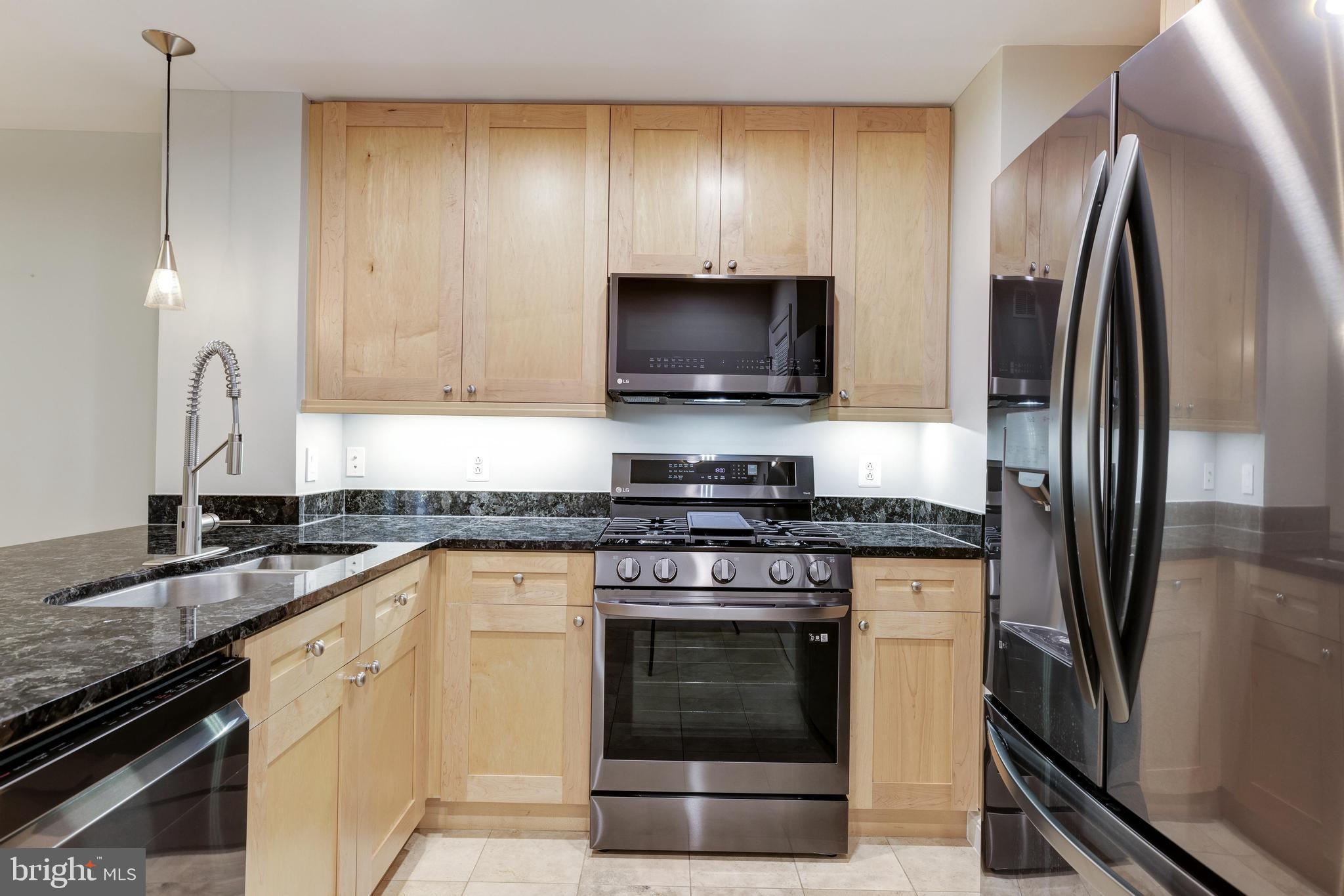 11990 Market Street, Unit 808 Reston, VA 20190 - Photo 16 of 33