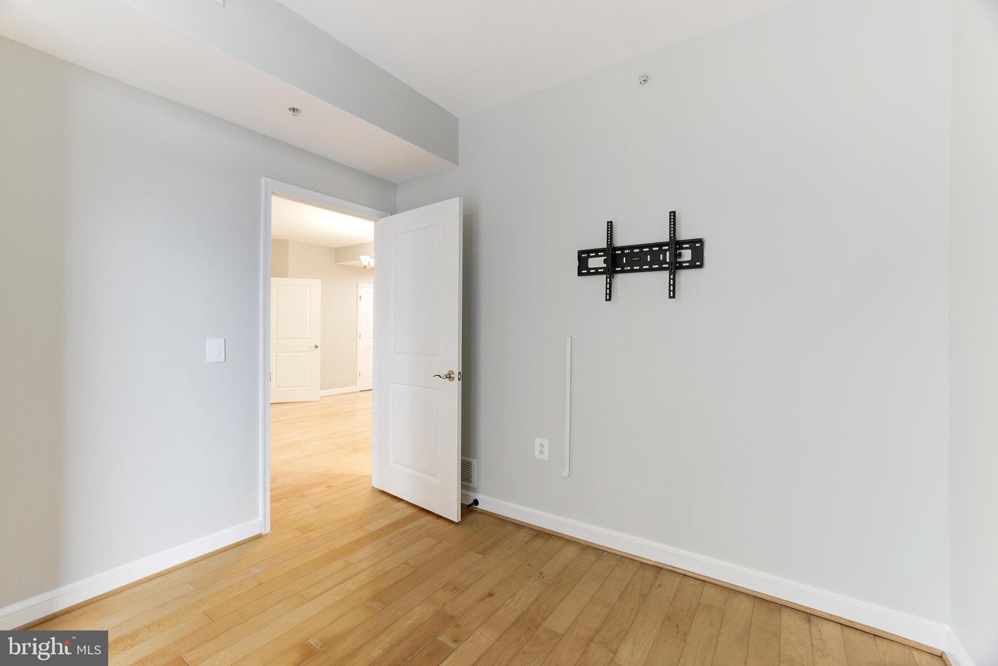 11990 Market Street, Unit 808 Reston, VA 20190 - Photo 23 of 33