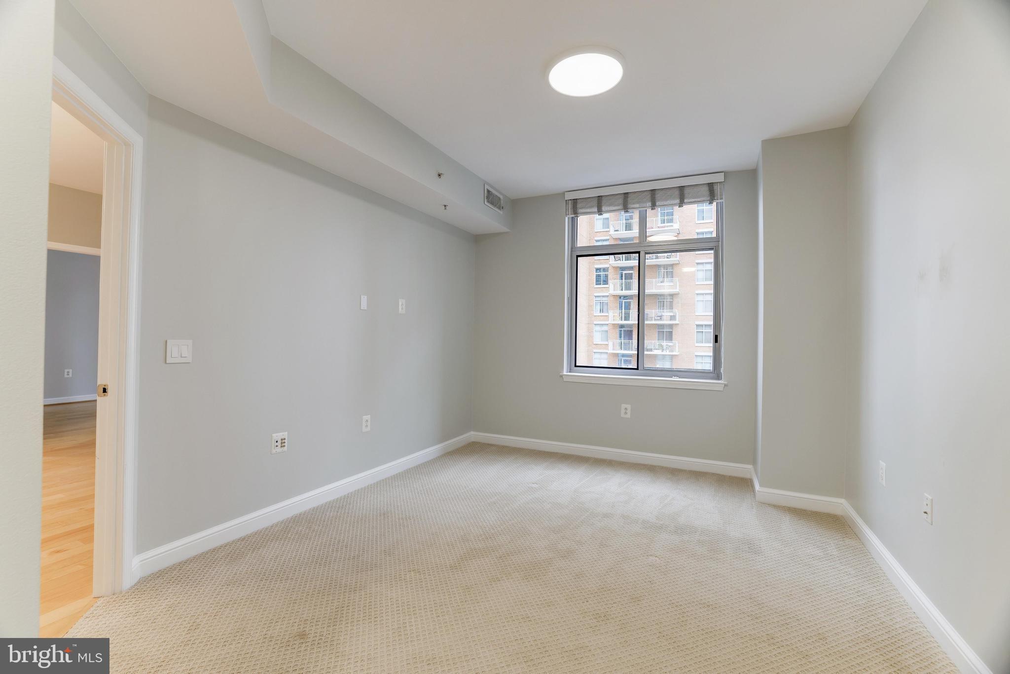 11990 Market Street, Unit 808 Reston, VA 20190 - Photo 25 of 33