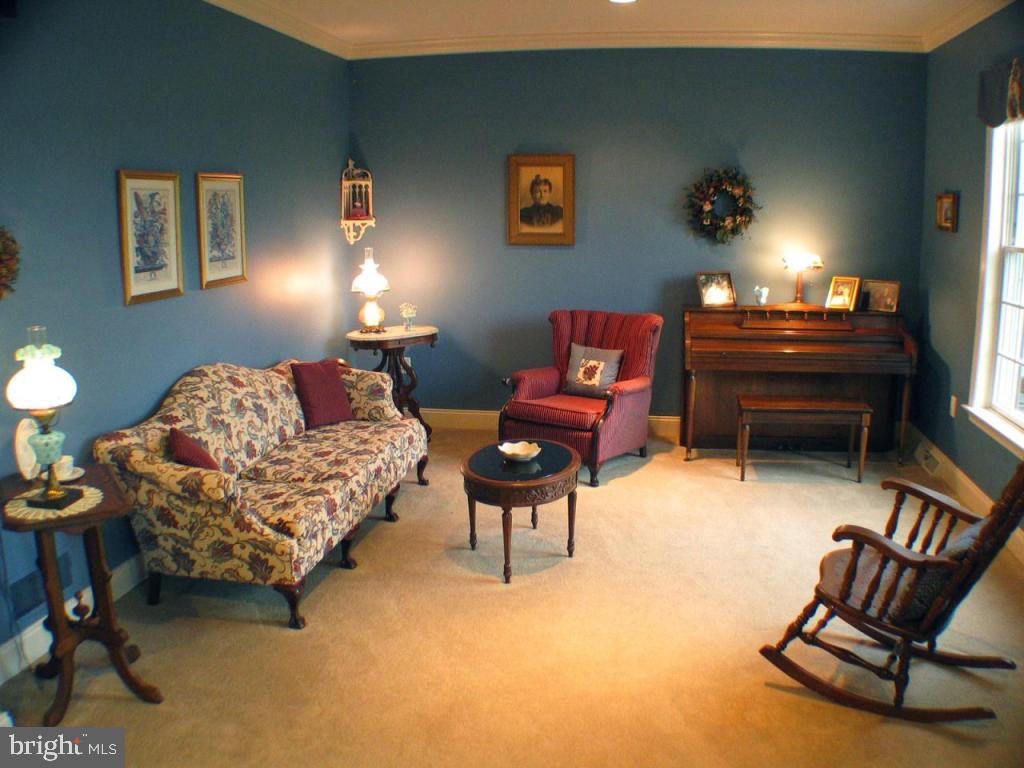 106 Ridgefield Way Lititz, PA 17543 - Photo 3 of 24
