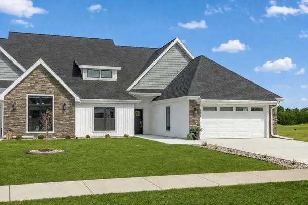 $339,000 | 314 Willow Street, Pardeeville, WI 53954