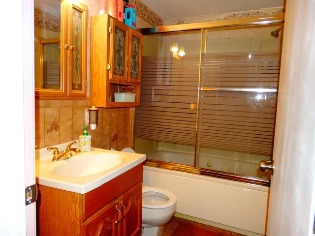 $565,000 | 27 General Pulaski Drive, Salem, NH 03079