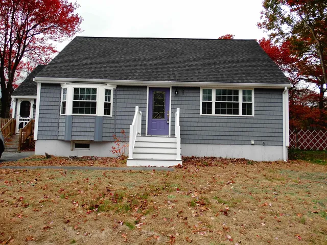 $575,000 | 27 General Pulaski Drive, Salem, NH 03079