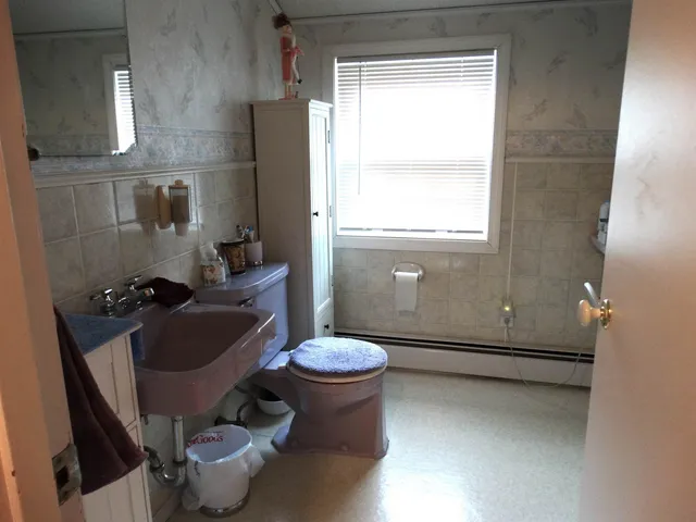 $575,000 | 27 General Pulaski Drive, Salem, NH 03079