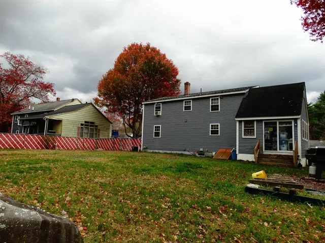 $575,000 | 27 General Pulaski Drive, Salem, NH 03079