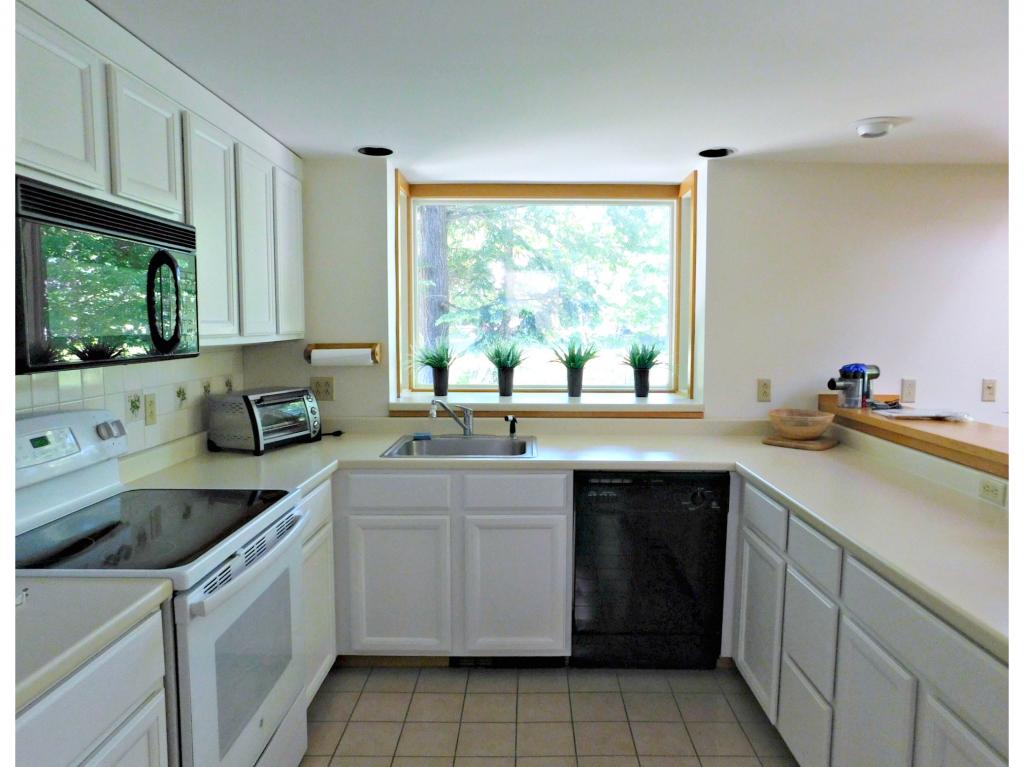 82 Pond View Road, Unit 82 Winhall, VT 05340 - Photo 5 of 12